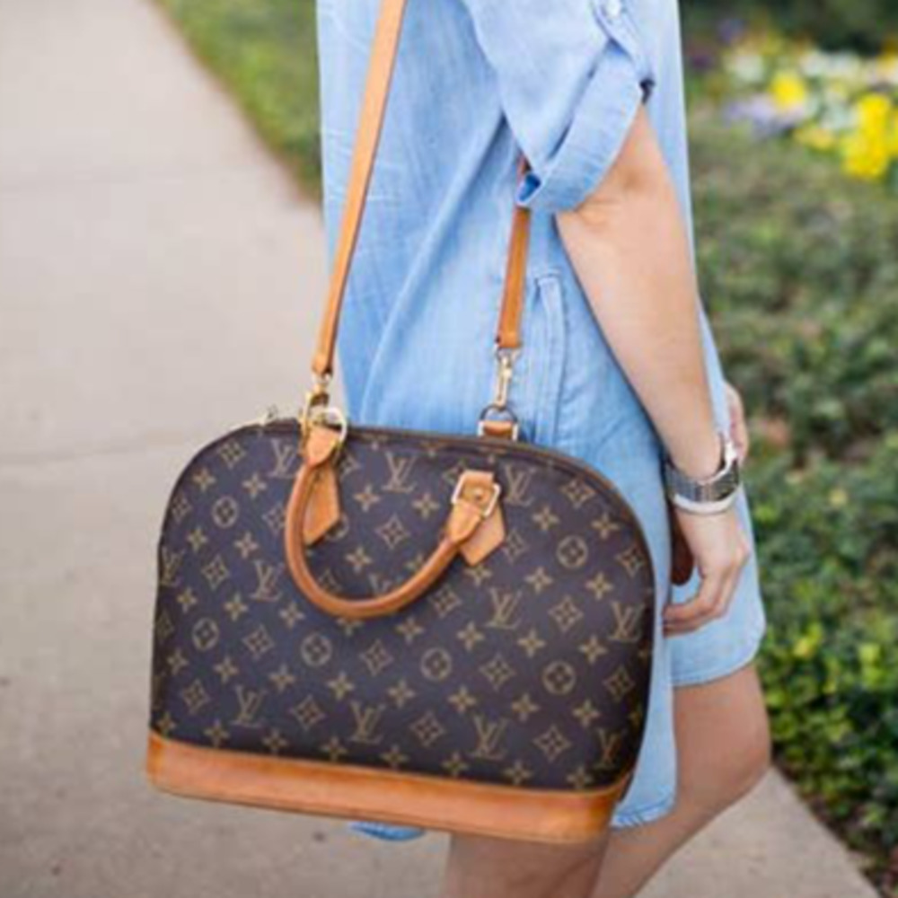 💎✨BEAUTIFUL✨💎Authentic Louis Vuitton Hand Bag with STRAP